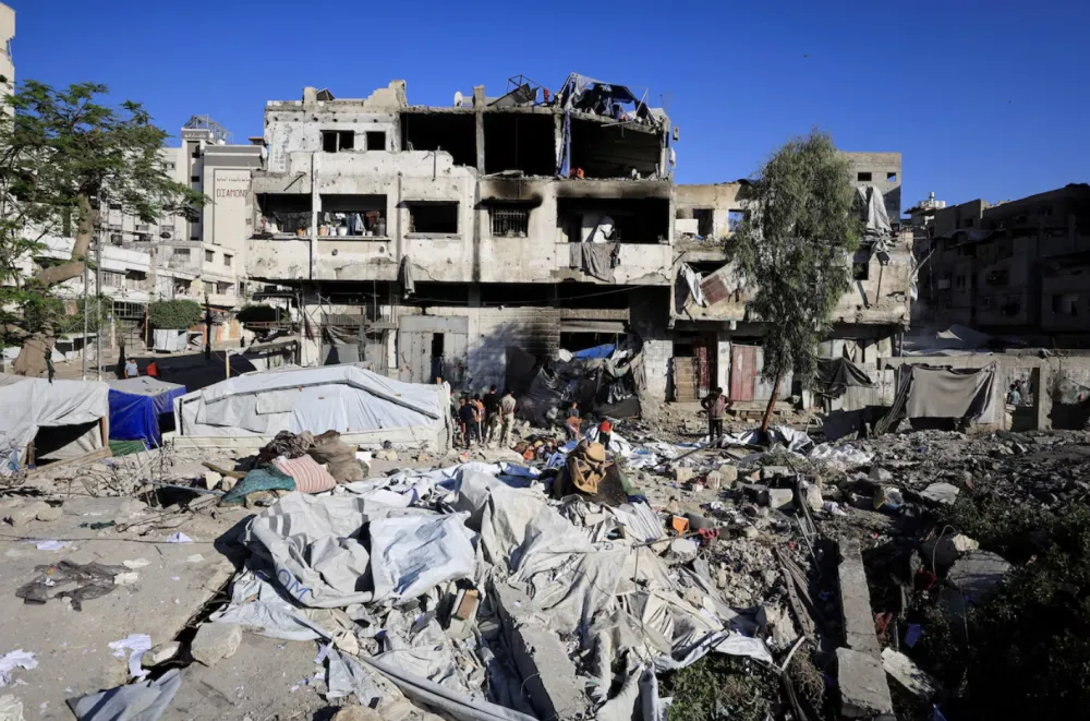 Área atingida em Gaza, Dawoud Abu Alkas/Reuters.